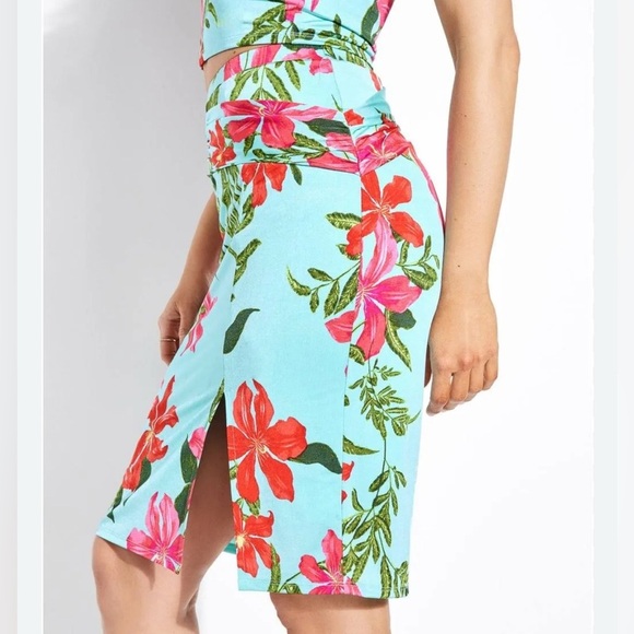 Guess Katalina Ruched Knee Length Pencil Skirt Floral Silky Summer Vacation Slim - Picture 2 of 10